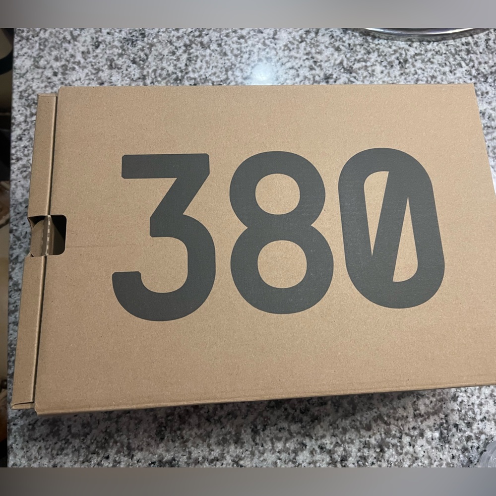 Adidas Yeezy Boost 380 - Alien Blue - Picture 5 of 13